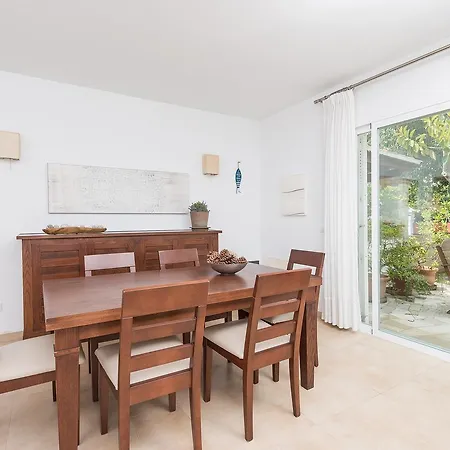 Garreta Villa *